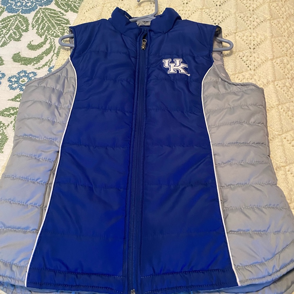 University of Kentucky vest! Excellent condition, size M.